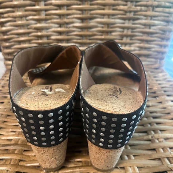 LUCKY BRAND women’s black studded Miller 2 Cork Wedge Sandals size 9 - Picture 4 of 6